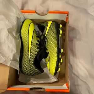 Toddler Nike soccer cleats